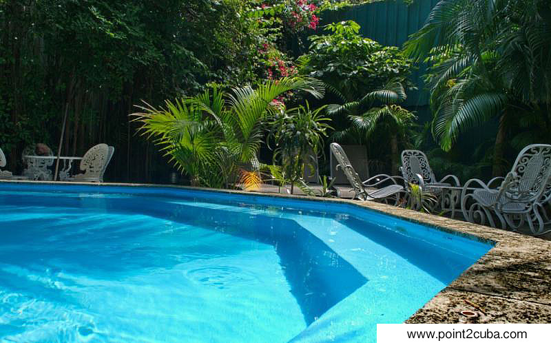 RHPLOF11 7BR House with pool in Miramar