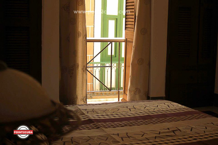 RHHVAL01 2BR Elegant apartment in Old Havana